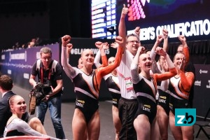 Dames turnen