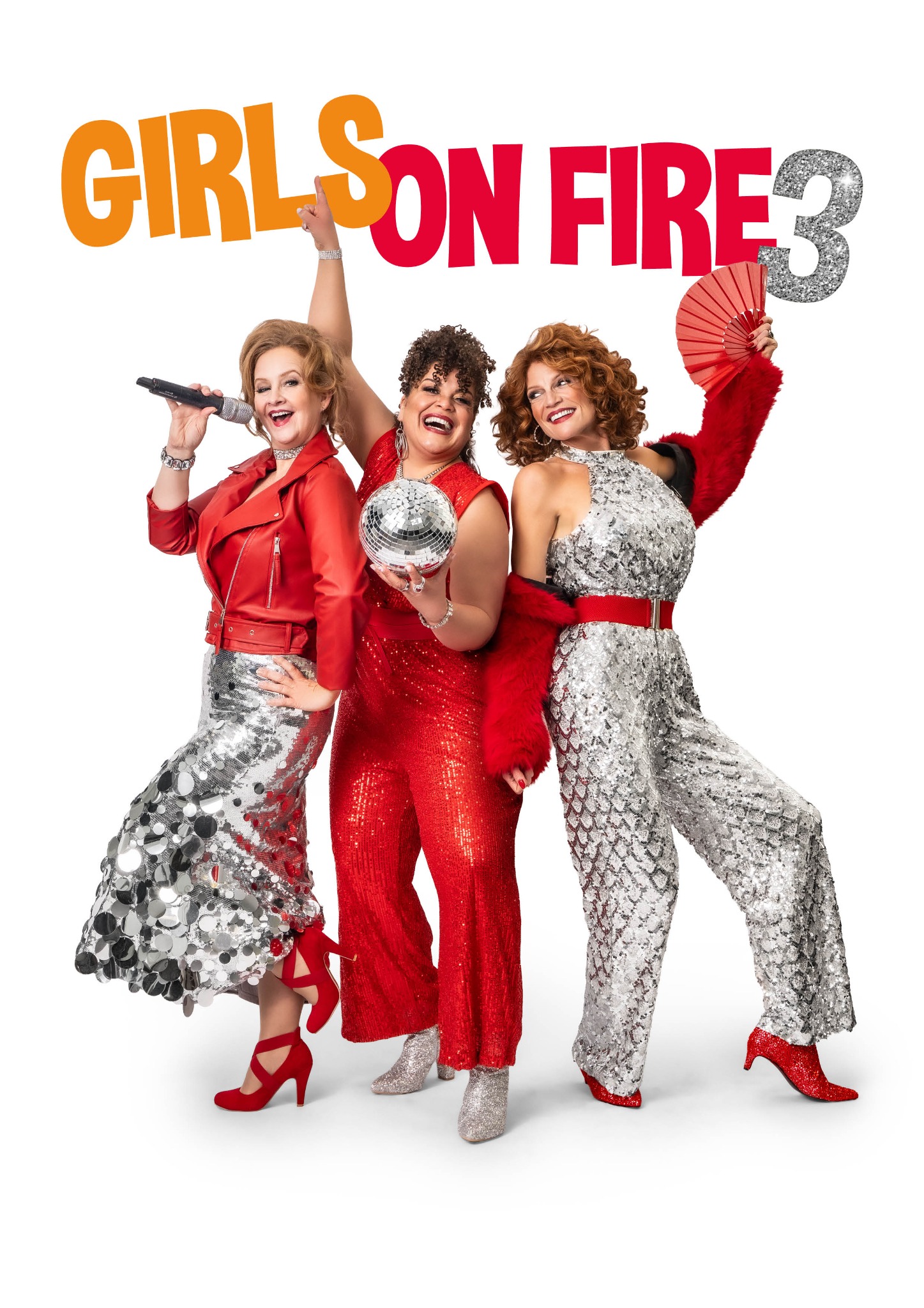 Campagnebeeld van Girls on Fire 3 met drie artiesten in rode en zilverkleurige outfits.